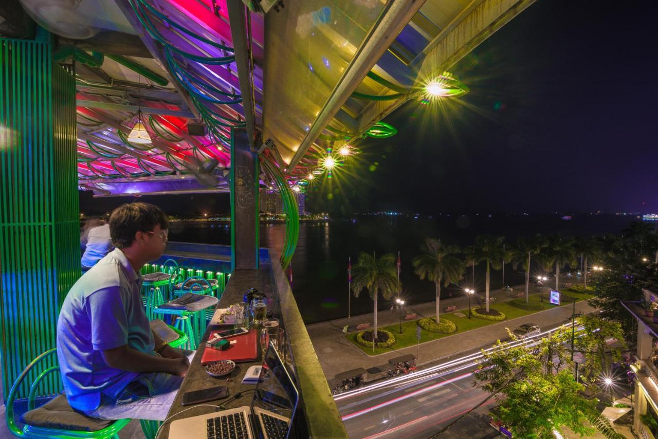 بنوم بنه Panorama Mekong Hostel المظهر الخارجي الصورة